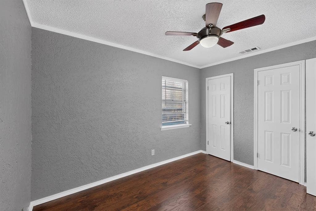 2213 Huskey Street, Garland, TX 75041 2213 Huskey Street, Garland, TX 75041