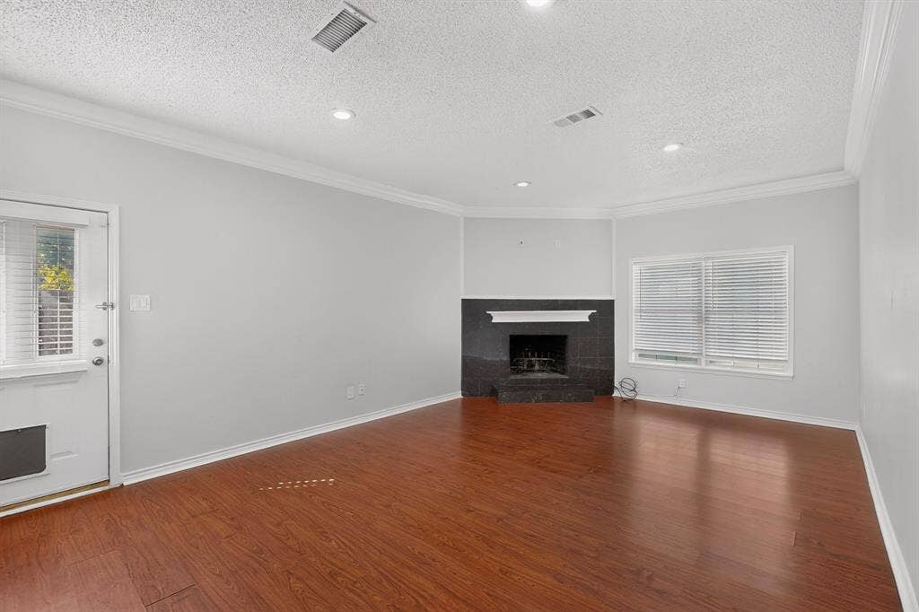 2213 Huskey Street, Garland, TX 75041 2213 Huskey Street, Garland, TX 75041
