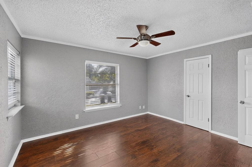 2213 Huskey Street, Garland, TX 75041 2213 Huskey Street, Garland, TX 75041
