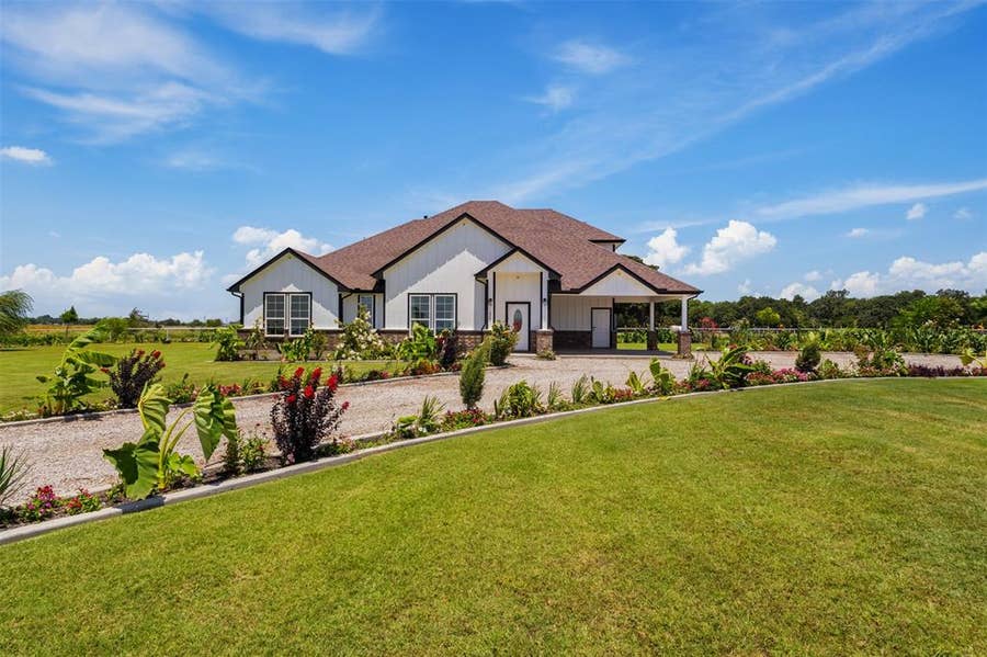 Property photo for 233 Private Road #7786, Wills Point, TX