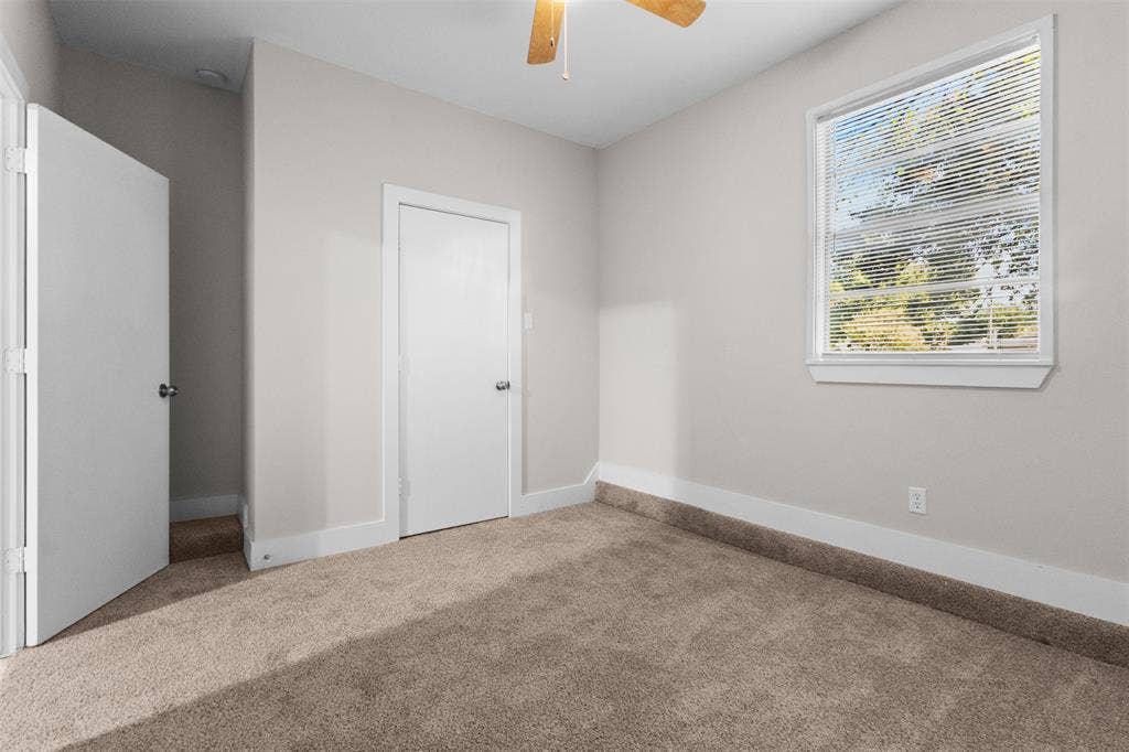 2523 N Prairie Creek Road, Dallas, TX 75227