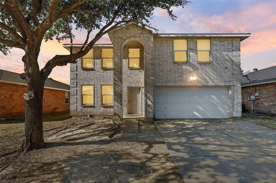 Property photo for 9120 Quarter Horse Lane, Fort Worth, TX