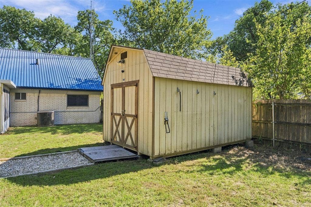 3301 Southerland Drive, Waco, TX 76706 3301 Southerland Drive, Waco, TX 76706