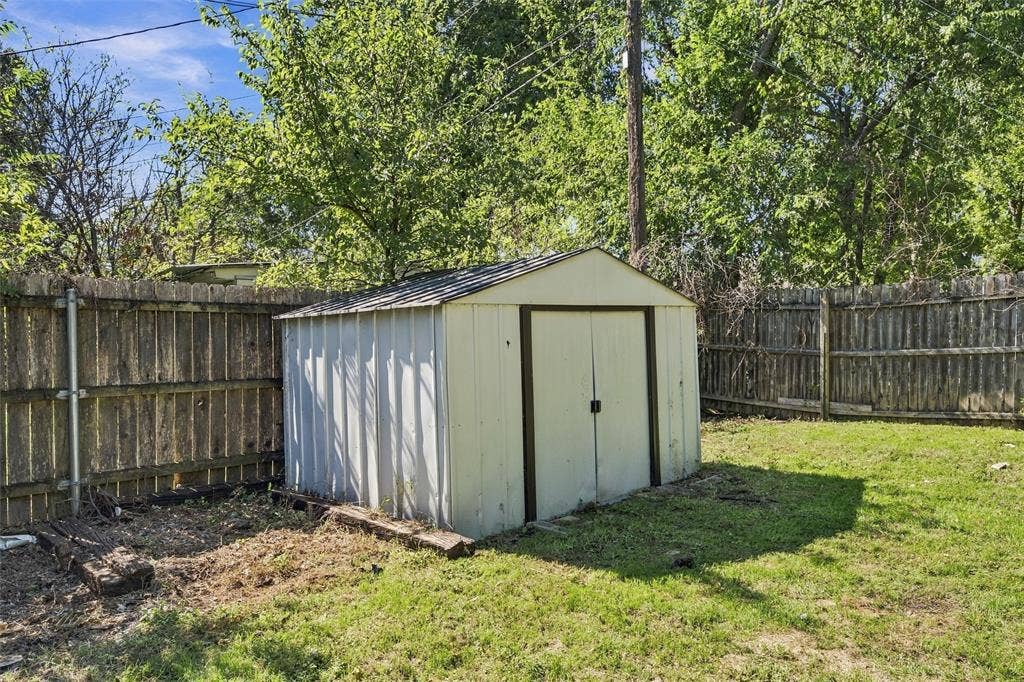 3301 Southerland Drive, Waco, TX 76706 3301 Southerland Drive, Waco, TX 76706