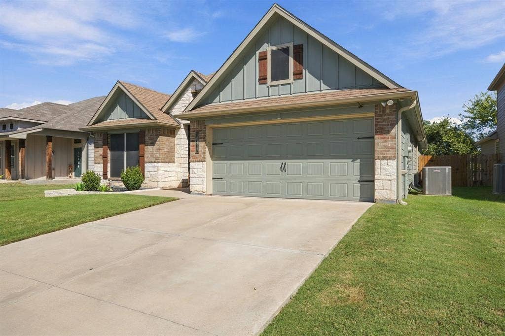 10417 Arabella Lane, Waco, TX 76708 10417 Arabella Lane, Waco, TX 76708