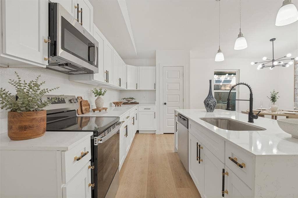 3531 Colgate Lane, Irving, TX 75062 3531 Colgate Lane, Irving, TX 75062