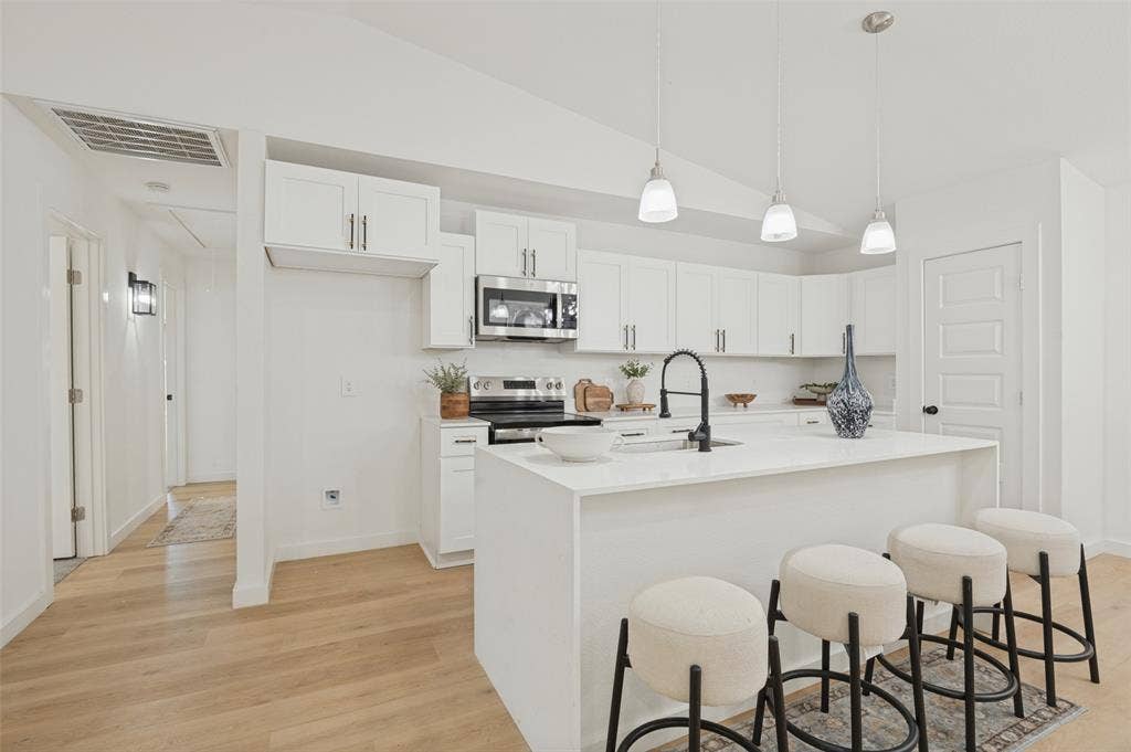 3531 Colgate Lane, Irving, TX 75062 3531 Colgate Lane, Irving, TX 75062