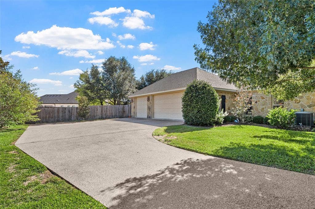 7020 Flagstone Circle, McGregor, TX 76657 7020 Flagstone Circle, McGregor, TX 76657