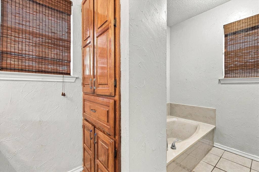 2315 Highridge Drive, Sachse, TX 75048 2315 Highridge Drive, Sachse, TX 75048