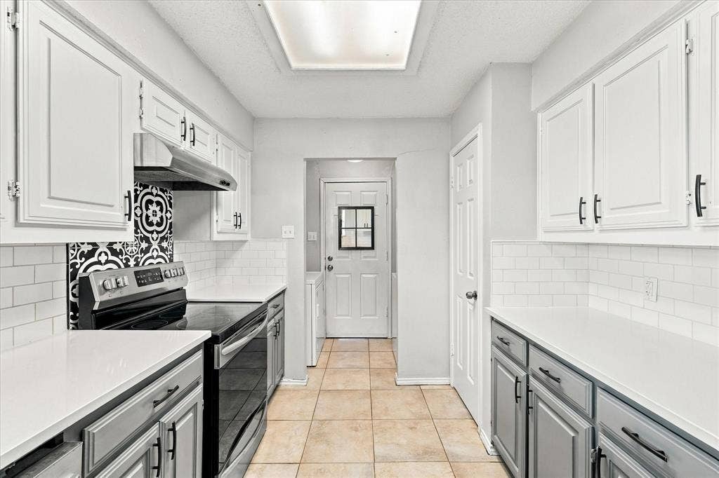 2315 Highridge Drive, Sachse, TX 75048 2315 Highridge Drive, Sachse, TX 75048