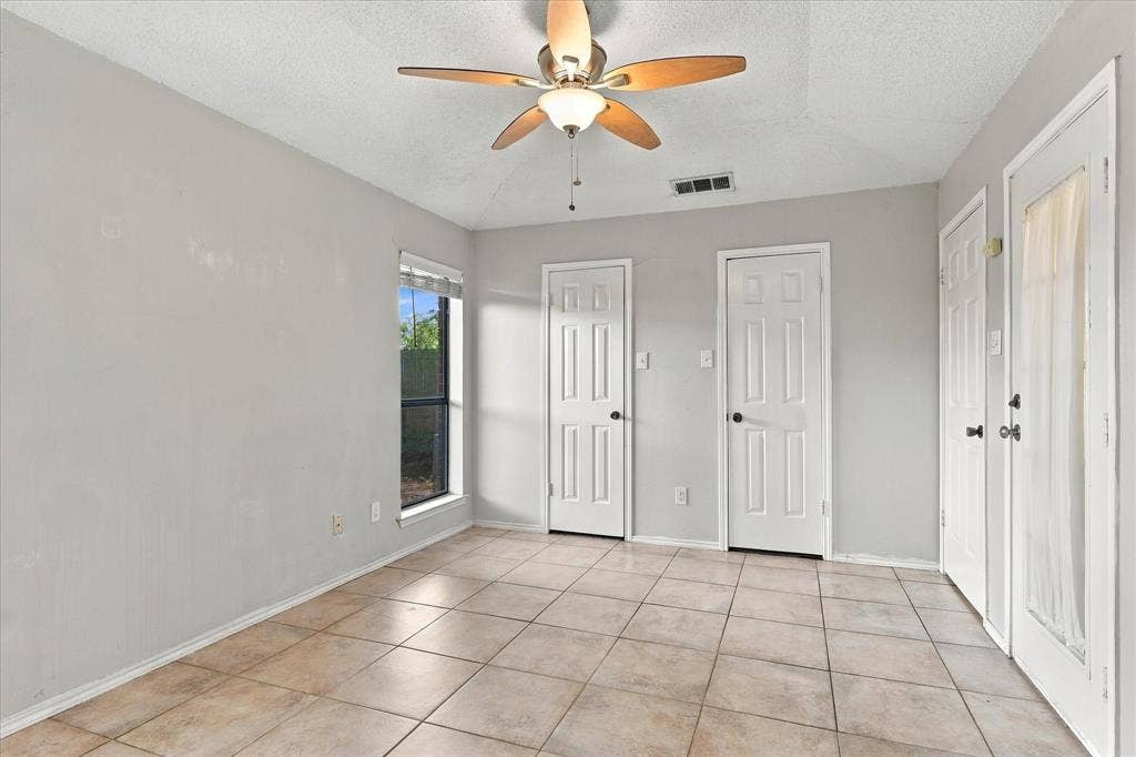 2315 Highridge Drive, Sachse, TX 75048 2315 Highridge Drive, Sachse, TX 75048