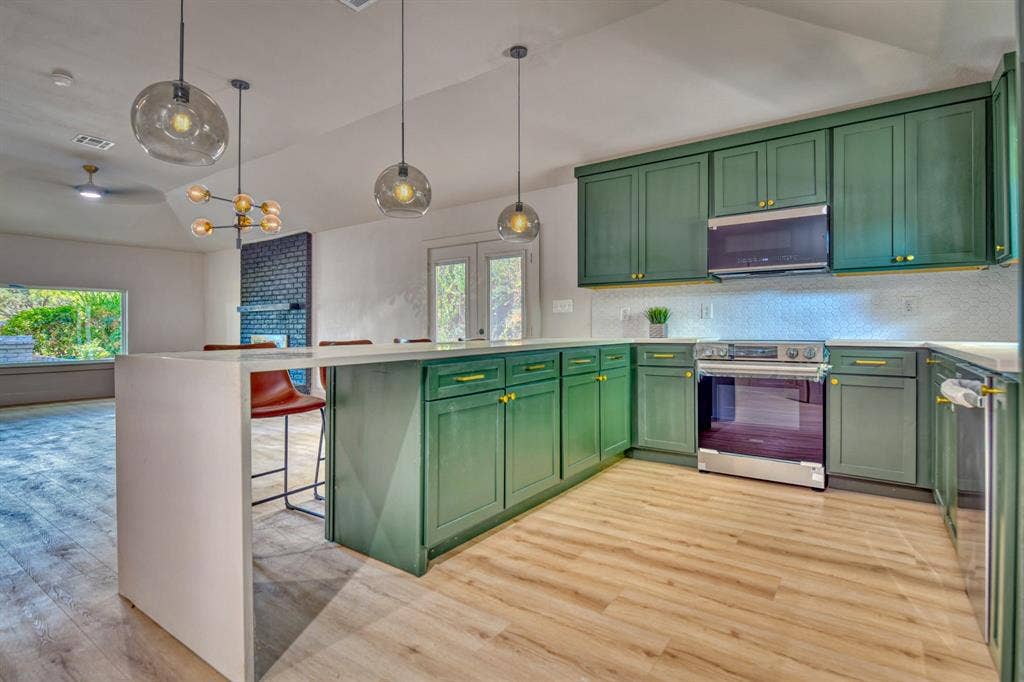 8085 Dove Cove, Frisco, TX 75034 8085 Dove Cove, Frisco, TX 75034