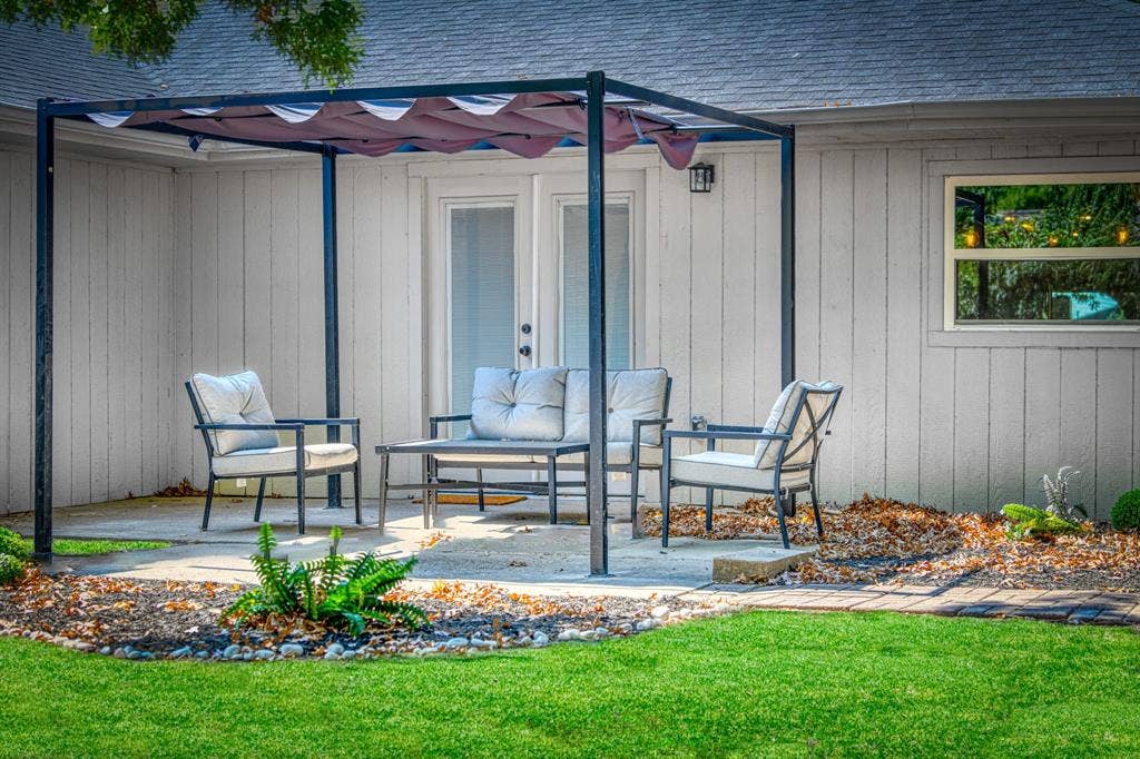 8085 Dove Cove, Frisco, TX 75034 8085 Dove Cove, Frisco, TX 75034