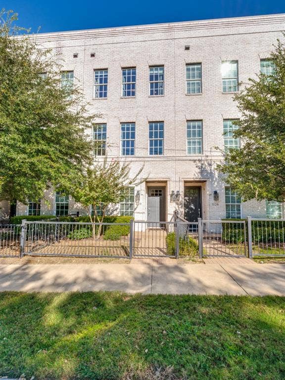 Property photo for 7333 Valley View Lane, #805, Dallas, TX