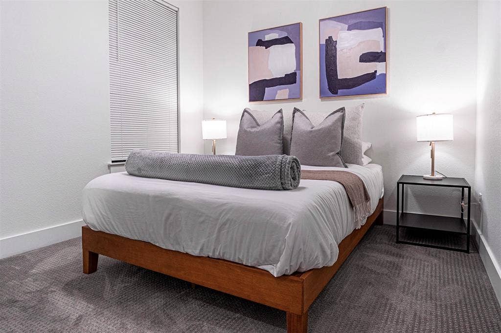 2050 Bickers Street, Dallas, TX 75212 2050 Bickers Street, Dallas, TX 75212