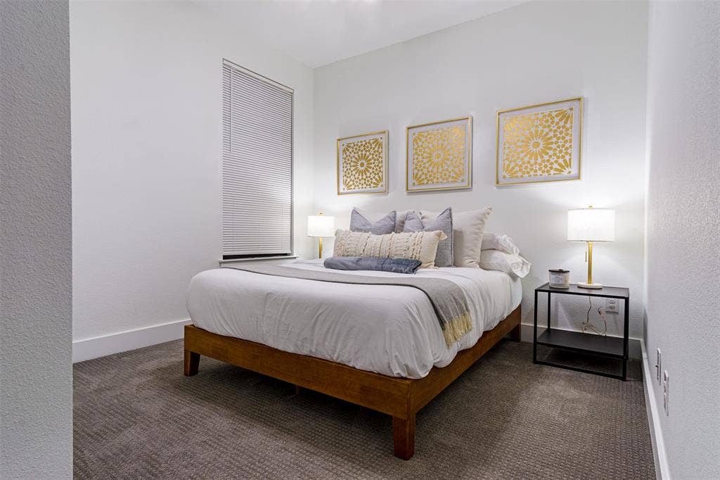 2050 Bickers Street, Dallas, TX 75212 2050 Bickers Street, Dallas, TX 75212