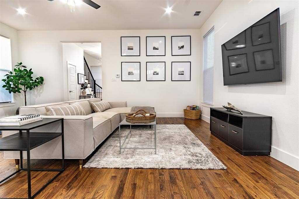 2050 Bickers Street, Dallas, TX 75212 2050 Bickers Street, Dallas, TX 75212