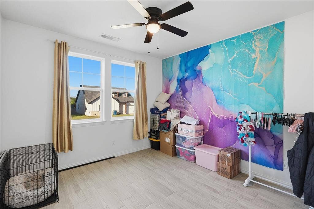 5625 Barkridge Drive, Granbury, TX 76048 5625 Barkridge Drive, Granbury, TX 76048