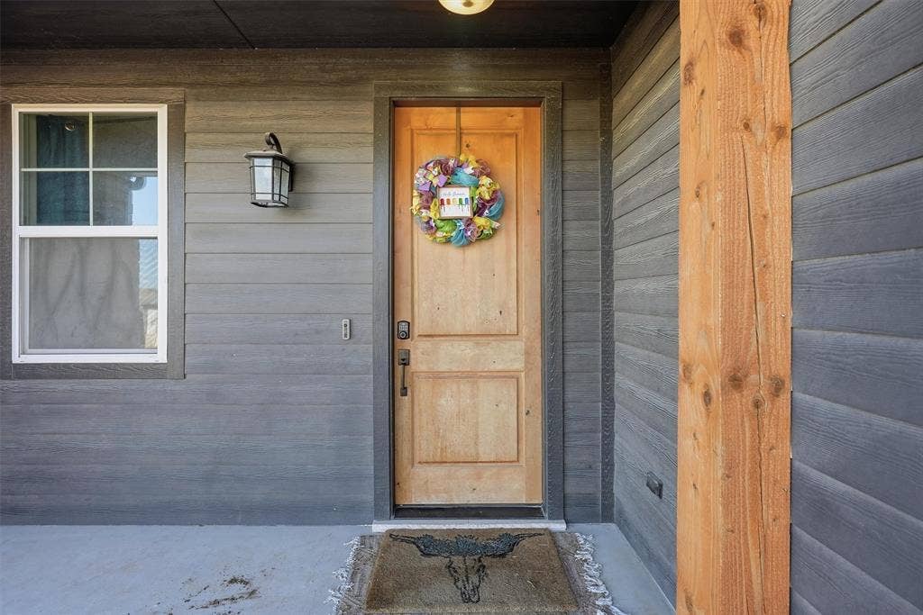 5625 Barkridge Drive, Granbury, TX 76048 5625 Barkridge Drive, Granbury, TX 76048