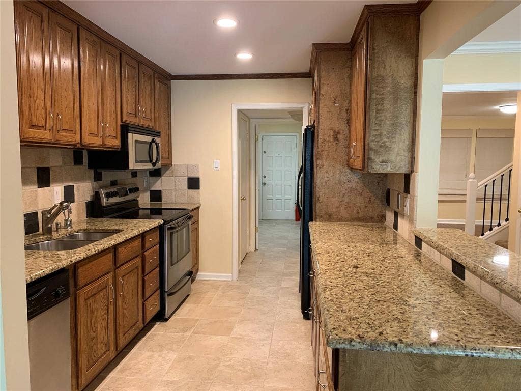 6949 Helsem Way, #131, Dallas, TX 75230 6949 Helsem Way, #131, Dallas, TX 75230