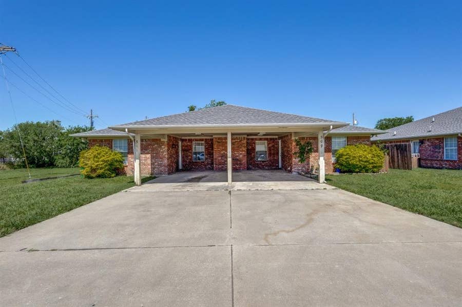 Property photo for 509 S Louisiana Street, Celina, TX