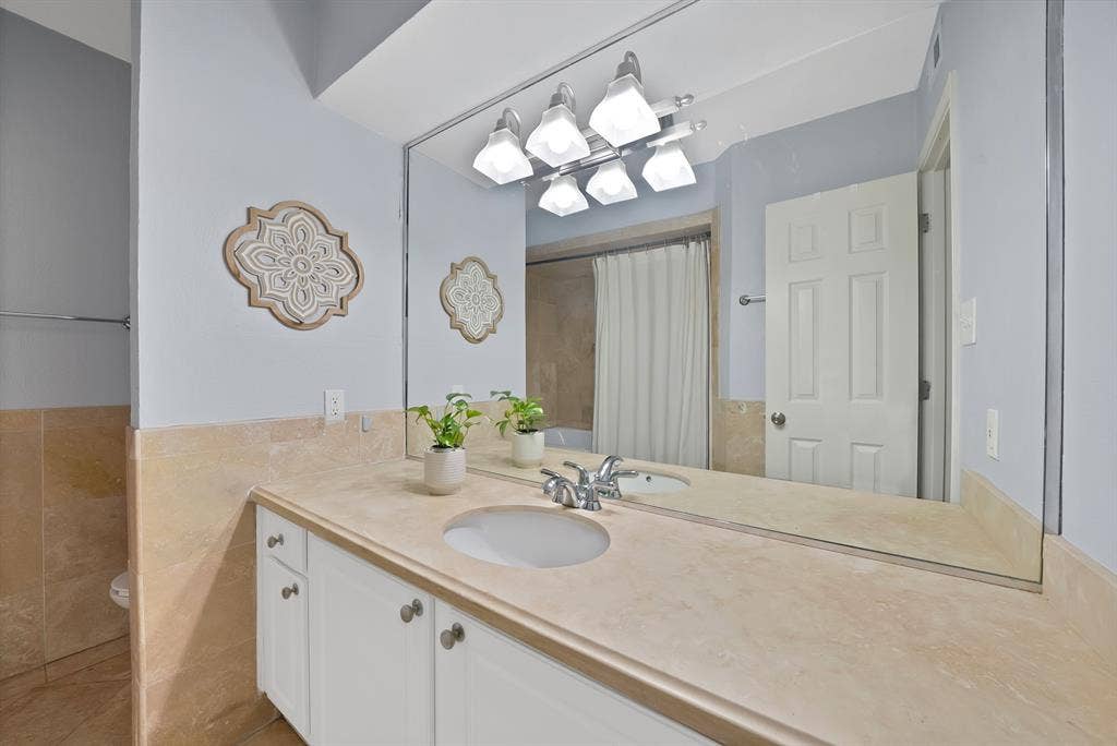 7738 Meadow Road, #109, Dallas, TX 75230 7738 Meadow Road, #109, Dallas, TX 75230