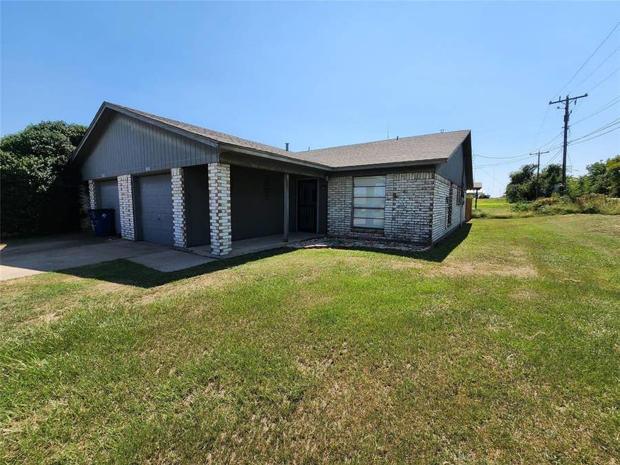 Property photo for 500 Concord Drive, Burleson, TX