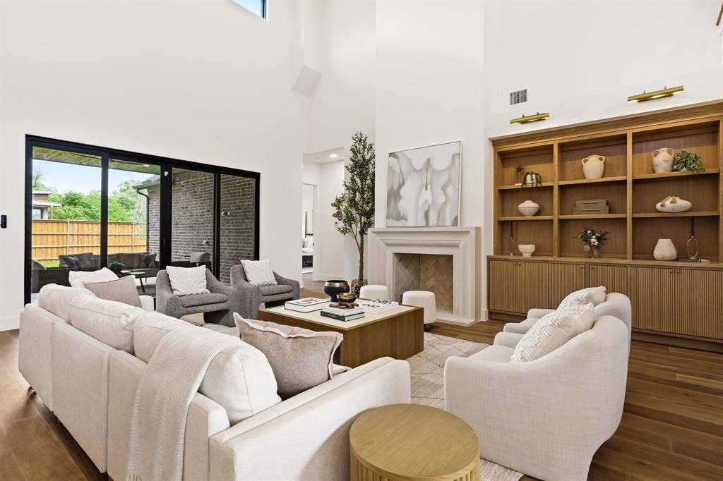 7153 Cornelia Lane, Dallas, TX 75214 7153 Cornelia Lane, Dallas, TX 75214