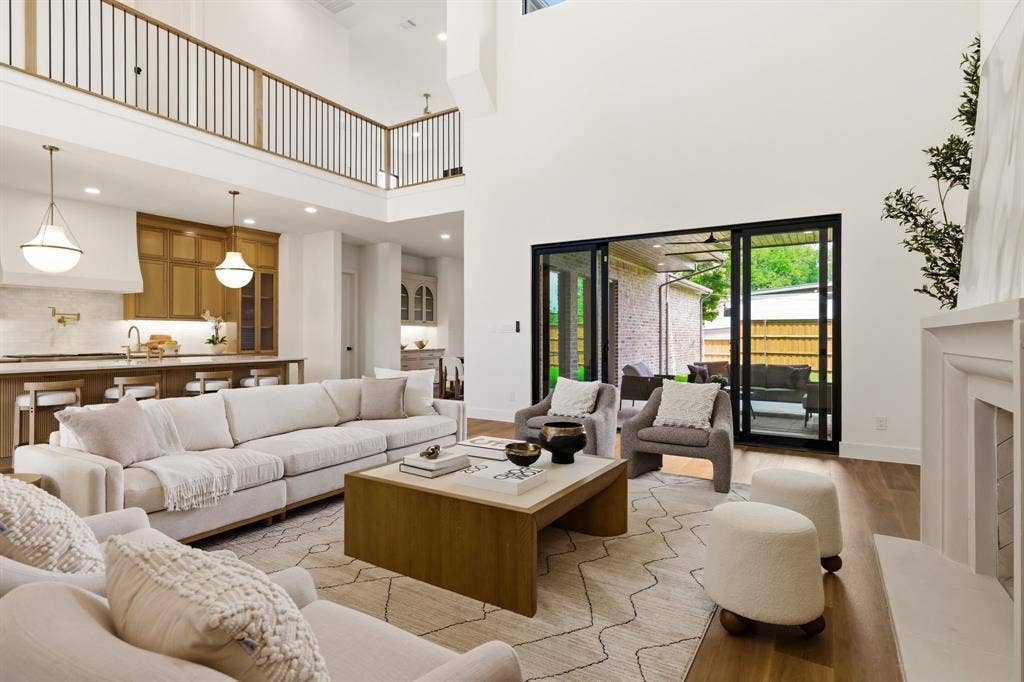 7153 Cornelia Lane, Dallas, TX 75214 7153 Cornelia Lane, Dallas, TX 75214