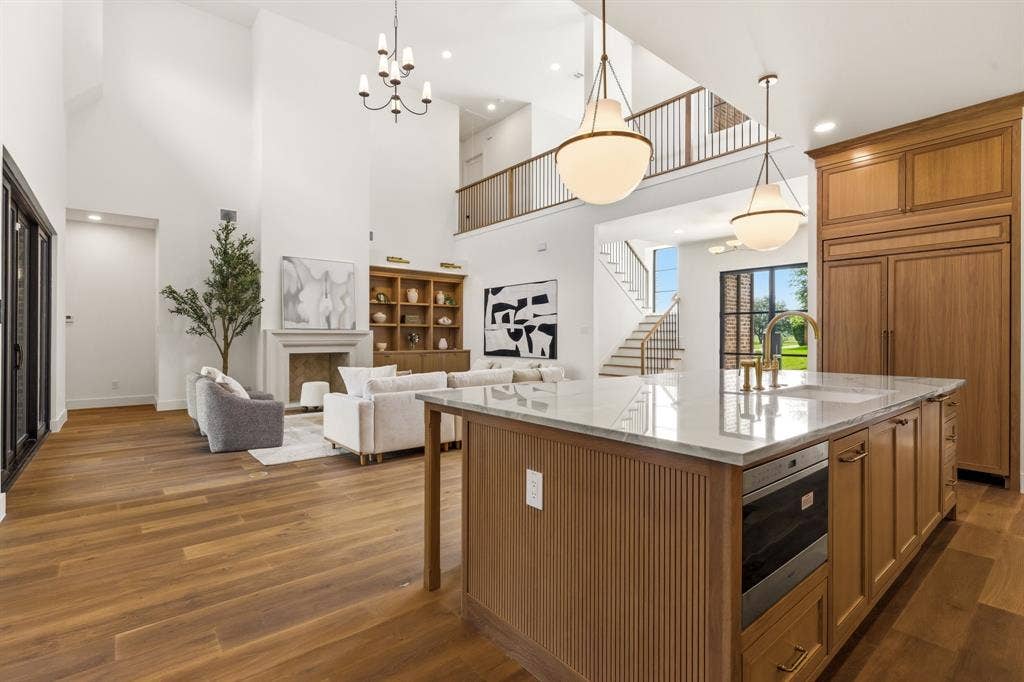 7153 Cornelia Lane, Dallas, TX 75214 7153 Cornelia Lane, Dallas, TX 75214