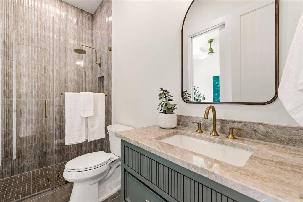 7153 Cornelia Lane, Dallas, TX 75214 7153 Cornelia Lane, Dallas, TX 75214