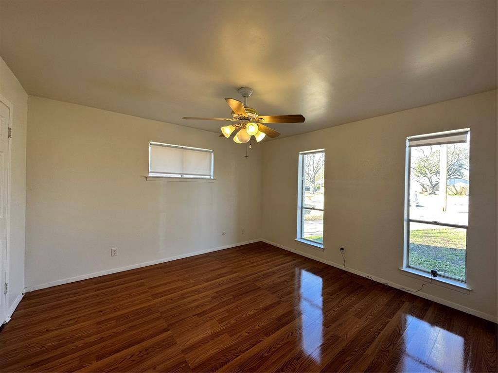 1412 Weathered Street, Irving, TX 75062 1412 Weathered Street, Irving, TX 75062