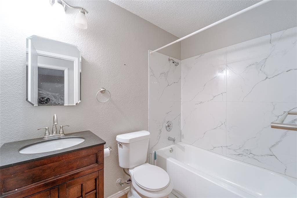 4403 Cedar Crest Drive, McKinney, TX 75070 4403 Cedar Crest Drive, McKinney, TX 75070