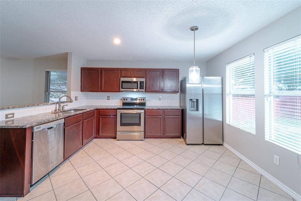 4403 Cedar Crest Drive, McKinney, TX 75070 4403 Cedar Crest Drive, McKinney, TX 75070