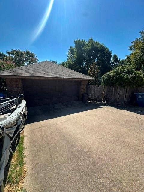 545 Renee Lane, DeSoto, TX 75115 545 Renee Lane, DeSoto, TX 75115