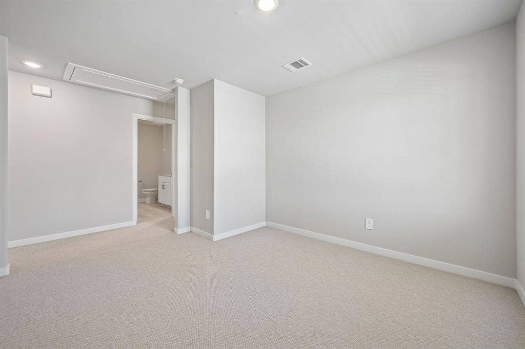 Photo is not of the actual home, but is an inspirational photo of builder’s model home and may depict options, furnishings, and/or decorator features that are not included.
