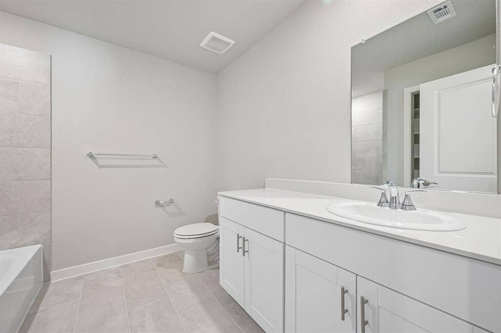 Photo is not of the actual home, but is an inspirational photo of builder’s model home and may depict options, furnishings, and/or decorator features that are not included.