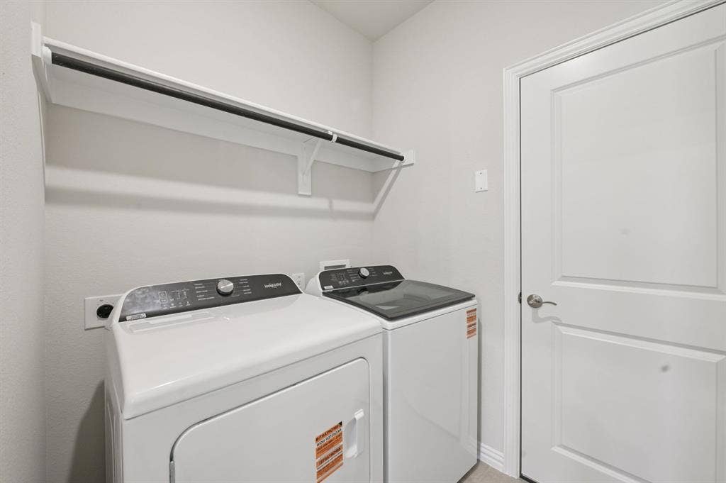 110 Decoursey Drive, Princeton, TX 75071 Photo is not of the actual home, but is an inspirational photo of builder’s model home and may depict options, furnishings, and/or decorator features that are not included.