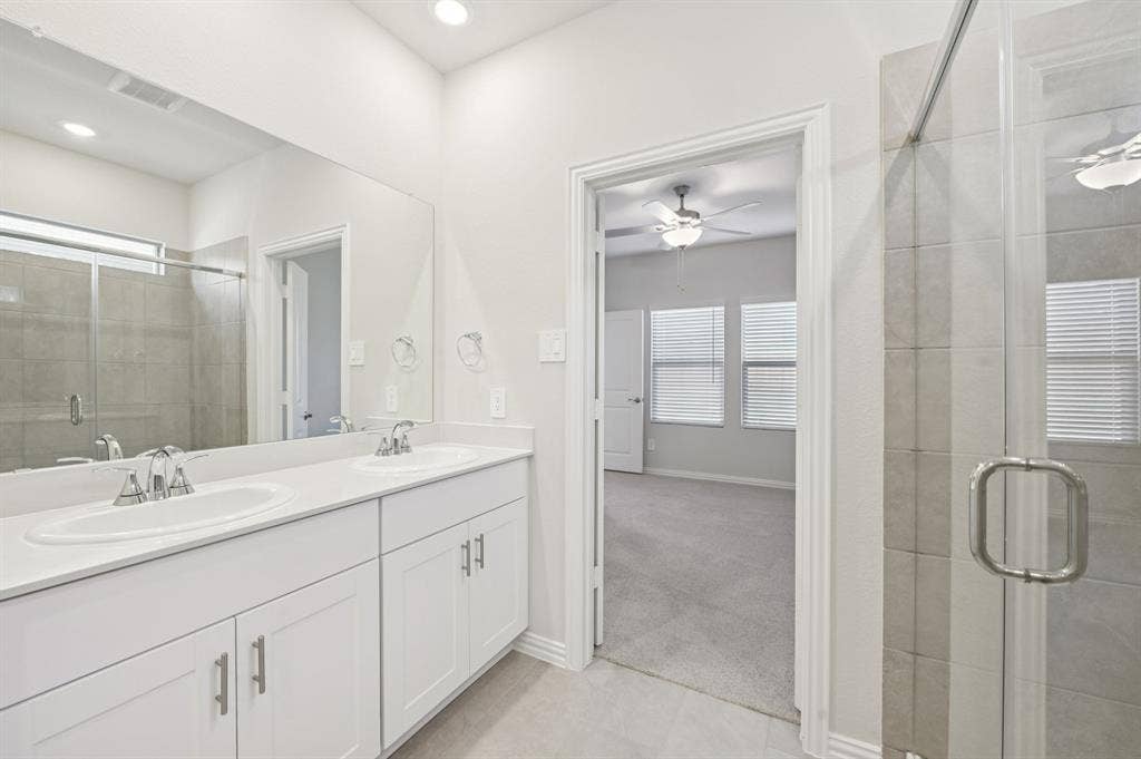 110 Decoursey Drive, Princeton, TX 75071 Photo is not of the actual home, but is an inspirational photo of builder’s model home and may depict options, furnishings, and/or decorator features that are not included.