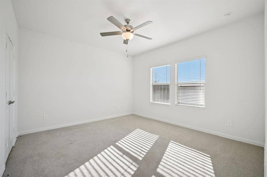 104 Decoursey Drive, Princeton, TX 75071 Photo is not of the actual home, but is an inspirational photo of builder’s model home and may depict options, furnishings, and/or decorator features that are not included.
