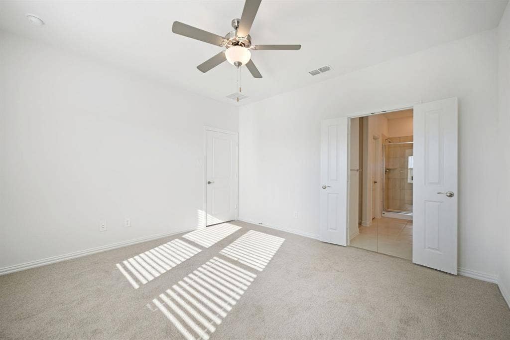 104 Decoursey Drive, Princeton, TX 75071 Photo is not of the actual home, but is an inspirational photo of builder’s model home and may depict options, furnishings, and/or decorator features that are not included.