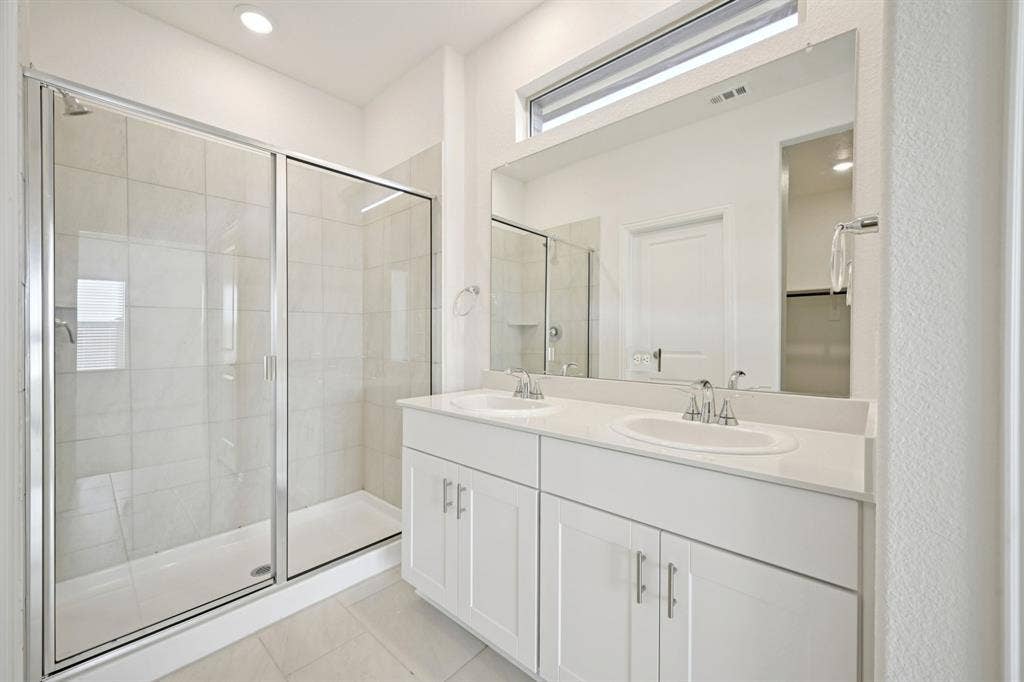 104 Decoursey Drive, Princeton, TX 75071 Photo is not of the actual home, but is an inspirational photo of builder’s model home and may depict options, furnishings, and/or decorator features that are not included.