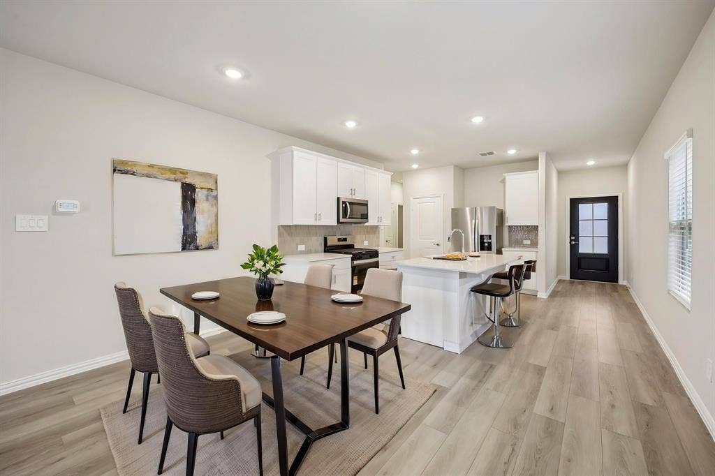 102 Decoursey Drive, Princeton, TX 75071 Photo is not of the actual home, but is an inspirational photo of builder’s model home and may depict options, furnishings, and/or decorator features that are not included.
