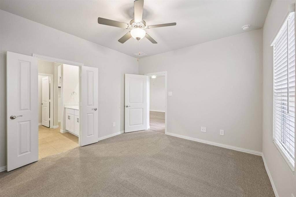 102 Decoursey Drive, Princeton, TX 75071 Photo is not of the actual home, but is an inspirational photo of builder’s model home and may depict options, furnishings, and/or decorator features that are not included.