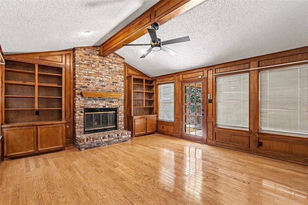 521 Cranbrook Lane, Grand Prairie, TX 75052
