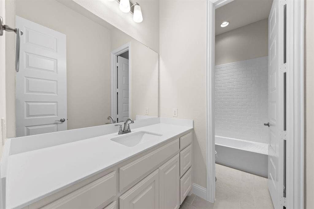 1328 David Drive, Anna, TX 75409 5_05. 1328 David - 2ND Bath.JPG