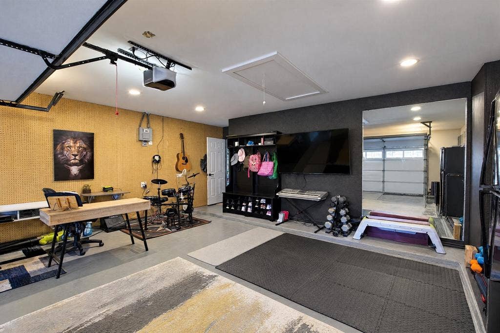 Mini Split - Air conditioned, gym/ flex room