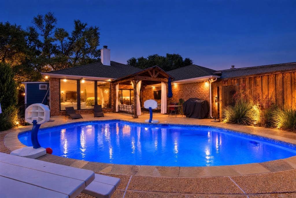2910 Baron Drive, Garland, TX 75040