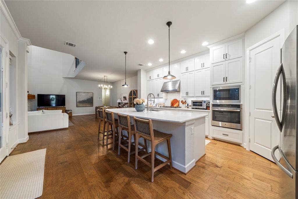 6313 Smithwick Drive, McKinney, TX 75070 6313 Smithwick Drive, McKinney, TX 75070