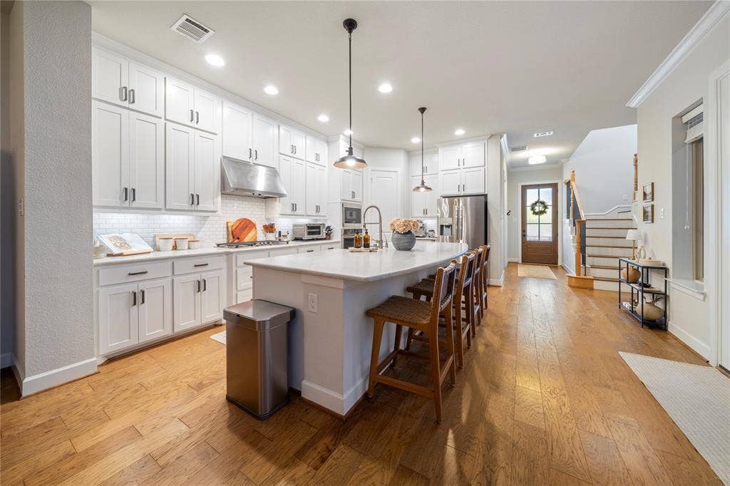 6313 Smithwick Drive, McKinney, TX 75070 6313 Smithwick Drive, McKinney, TX 75070